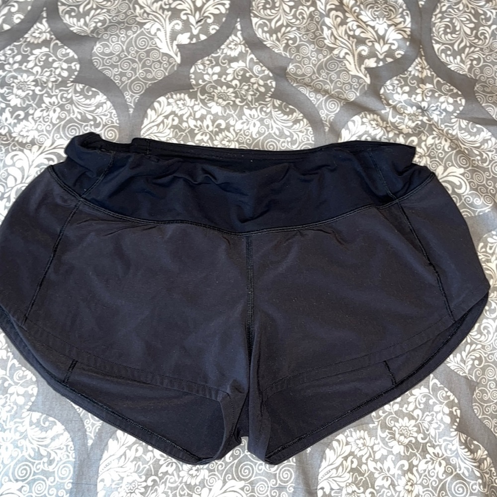 Lululemon speed up low rise black shorts. 6 regular